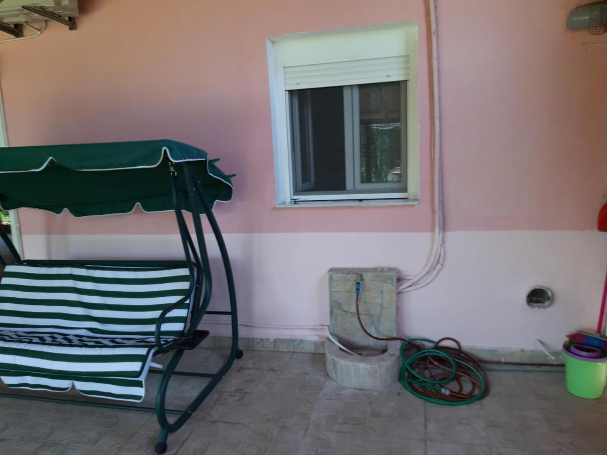 Maria Lemoni Swimming Pool *