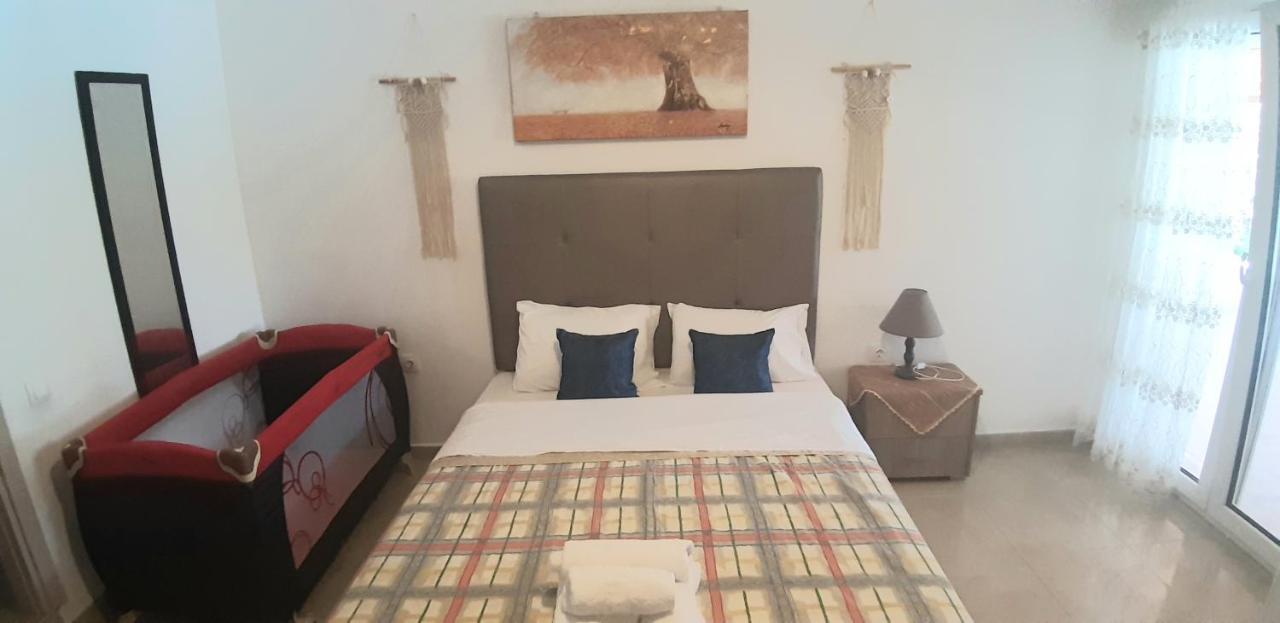 Apartment Maria Lemoni Swimming Pool *