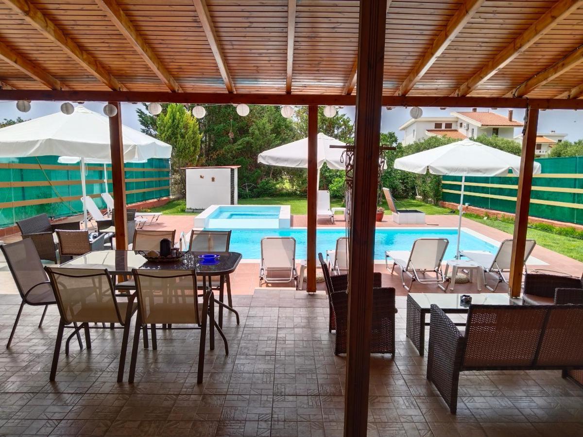 Maria Lemoni Swimming Pool Apartment Nea Skioni